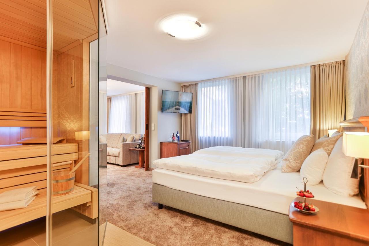 Romantik Hotel Scheelehof שטראלסונד מראה חיצוני תמונה
