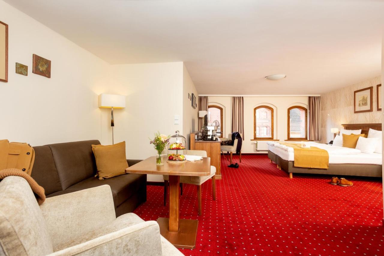 Romantik Hotel Scheelehof שטראלסונד מראה חיצוני תמונה