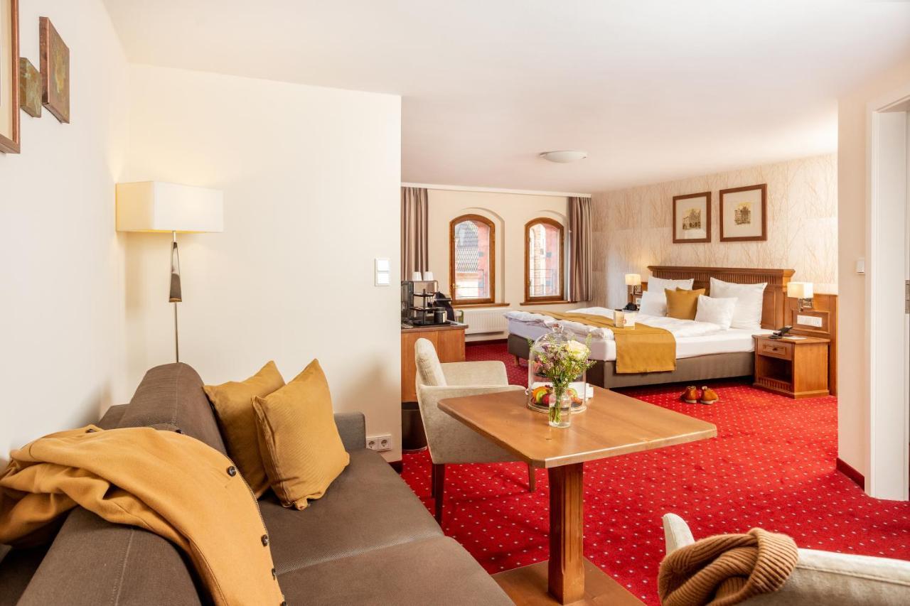 Romantik Hotel Scheelehof שטראלסונד מראה חיצוני תמונה