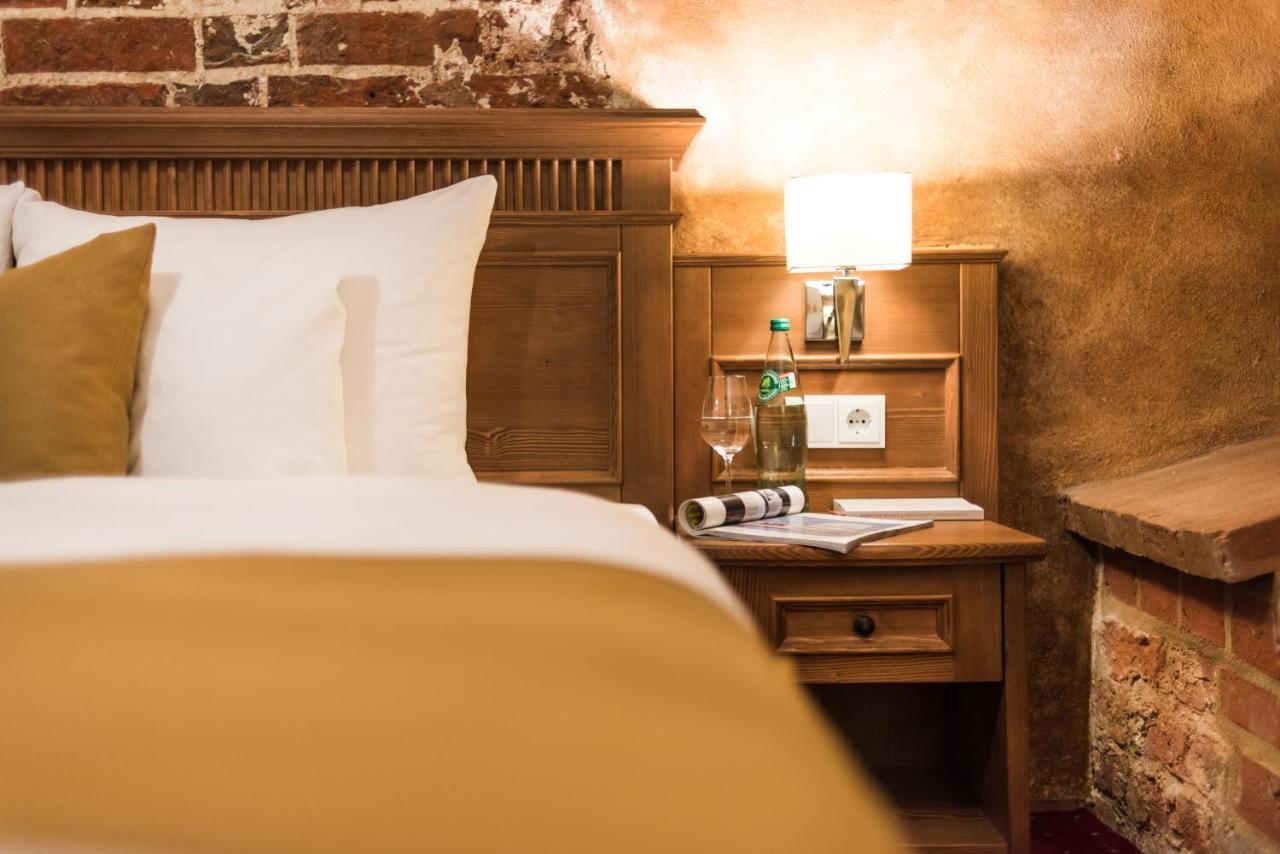 Romantik Hotel Scheelehof שטראלסונד מראה חיצוני תמונה
